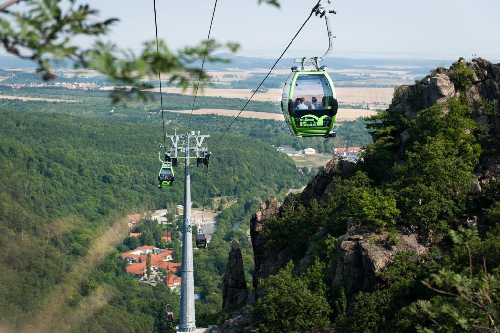 Hotel Garni Haus Sonneneck Thale Buitenkant foto